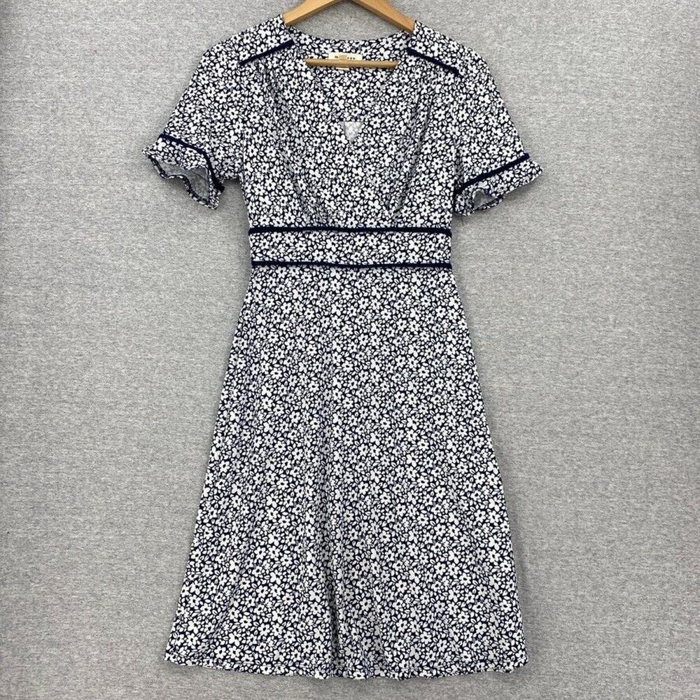 Monteau Dress Womens Small Blue Floral Criss Cross V Neck Stretch Short Sleeve